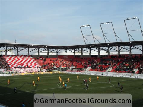 El audi sportpark fue construido para proporcionar al club recién formado fc ingolstadt con una nueva y moderna casa.1. Audi-Sportpark, FC Ingolstadt 04 - German Football Grounds