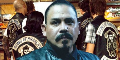 Sons Of Anarchy Why The Mayans Leader Was A Recast Sons Member
