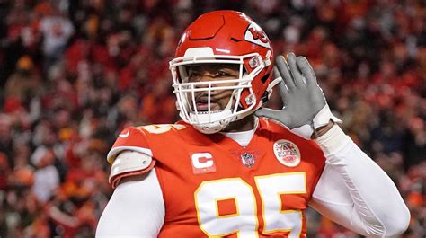 Chiefs Star Sends Brutal Message To Team Over Contract
