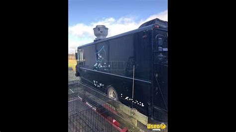 Used Chevrolet P30 Kitchen Food Truck With One News Page Video