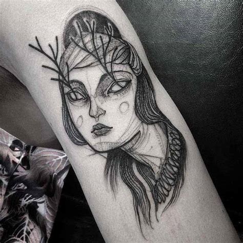 Bienvenidos a nuestras galerías de imágenes con tatuajes. Esta ilustradora crea tatuajes que parecen bocetos con lapiz