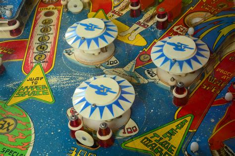 Lot Detail 25¢ Bally Star Trek Pinball Arcade Game