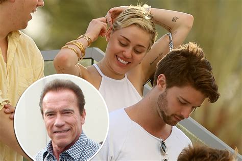 Miley Cyrus Patrick Schwarzenegger Arnold Schwarzenegger Gibt Seinen Segen Galade