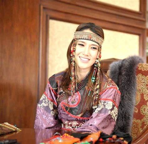 Pin By Dreamers Are Birds On Mongols Traditional Outfits Mongolian