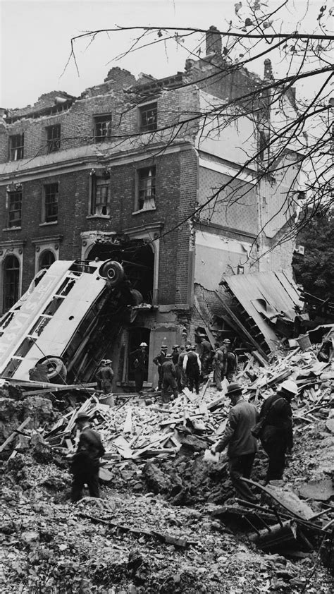 6 Eye Opening Images Of The Aftermath Of The London Blitz
