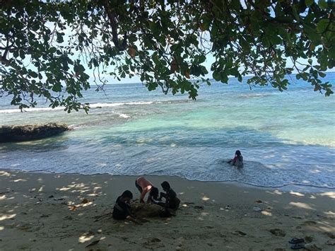 Pantai Namalatu Pantai Batu Karang Yang Cantik Di Ambon