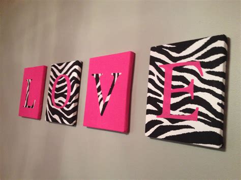 See more ideas about purple zebra bedroom, zebra bedroom, zebra. Pink and zebra print bedroom | Zebra room, Zebra bedroom ...