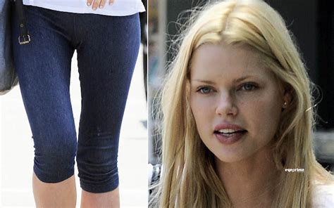 Boa Dento Sophie Monk Looked Great Sans Makeup As She Left Lunch With