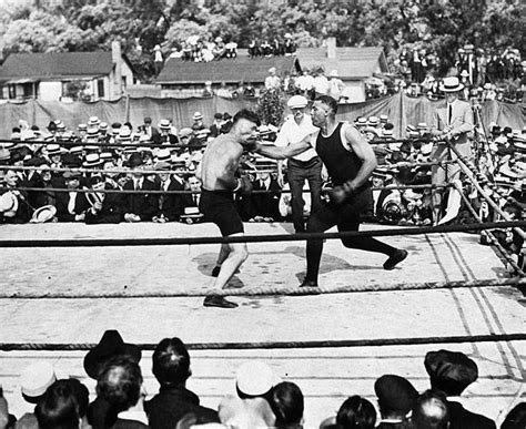 Big Bill Tate Smashing Dempsey With A Classic Boxing Pictures