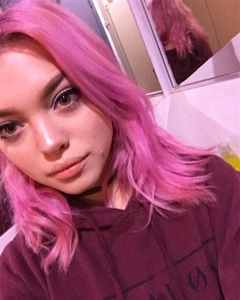 Nymphadora Tonks Hey Violet Lululemon Outfits Pink Hair Hair Inspo