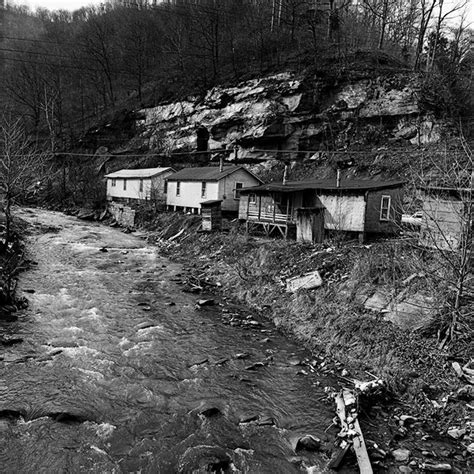 Valley Of Poverty The Desperate Pictures Of Rural America That Show