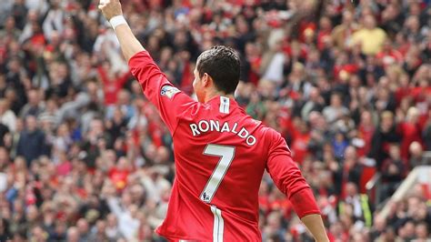 Cristiano Ronaldo Manchester United Signing To Wear No 7 Shirt Again