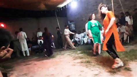 Pk Pashto Girls Dancing In Outfield Youtube