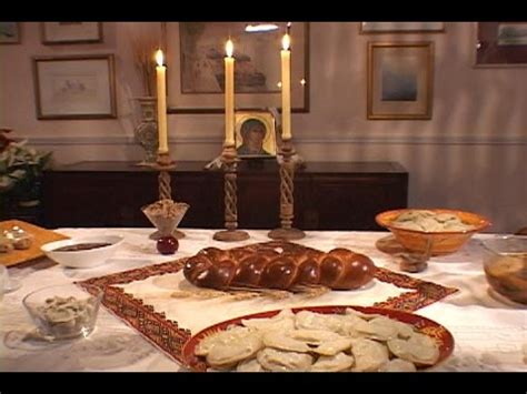 According to the ukrainian tradition, the whole family gathers at one table during the christmas eve dinner. Ukraivin - Introduction to Ukrainian Christmas Eve recipes ...