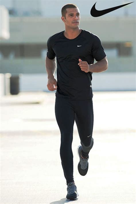 30 Best Sports Outfits For Men To Try Instaloverz Men Sport Outfit