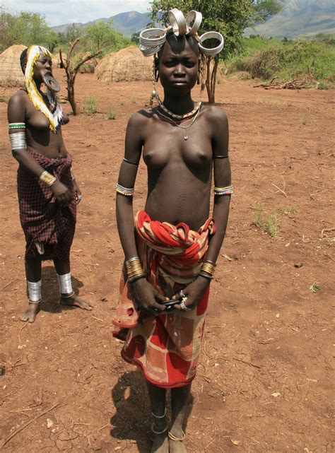Tribuidades Africanas Y Tradiciones Sexuales Chicas Desnudas Y Sus Co Os