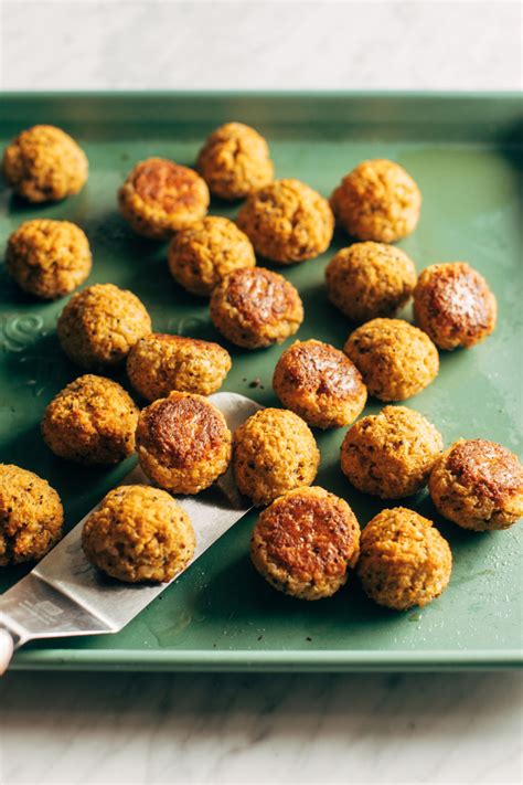 30 Minute Vegetarian Meatballs Recipe Pinch Of Yum