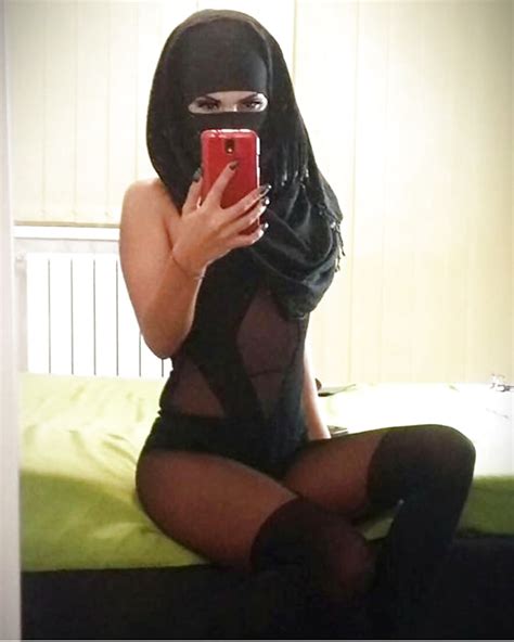 How Muslim Whores Gets Ready For Their Webcam Job Gesmight