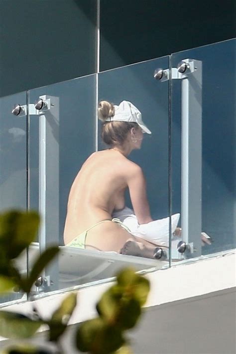 Roosmarijn De Kok Sunbathes Topless In Miami 35 Photos Thefappening