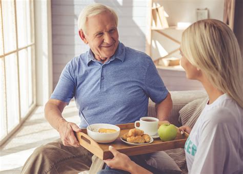 Żywienie i dieta a choroba Alzheimera Posiłki w chorobie