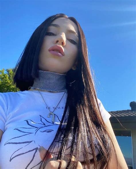 Ava Max Nue 78 Photos Biographie News De Stars Les Stars Nues