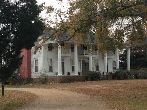 A Neat Farm House Near Gaylesville Alabama Rural Architecture Castle