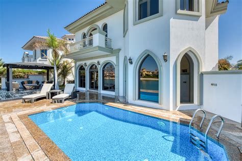 5 New Beachfront Luxury Villas On Palm Jumeirah Dubai