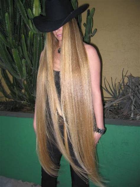 Leona At Longhairdivas Com Long Hair Divas Long Hair Pictures