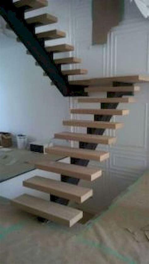 Awesome The Beautiful Staircase Decor Of The House Becomes Comfortable