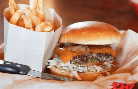 The 25 Best Burgers In Arizona