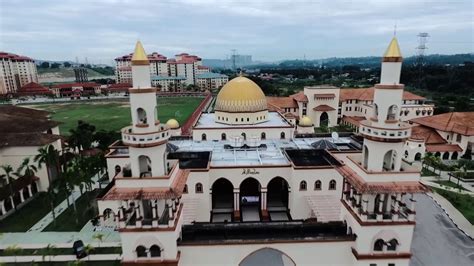 Kolej Universiti Islam Antarabangsa Malaysia Unirsity Pilihan