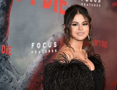 Selena Gomez Is Back Stuns Fans With Rema In Calm Down Remix Music