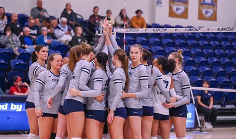 Laura Walewska Womens Volleyball Cbu Athletics