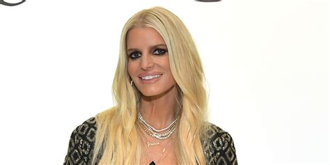 Jessica Simpson Goes Makeup Free In Gorgeous New Birthday Selfie
