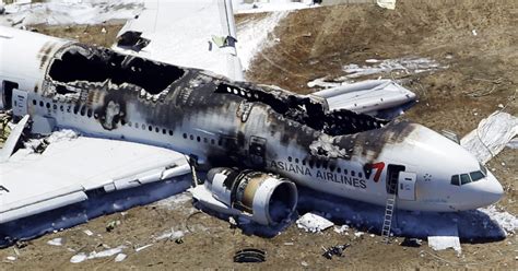 Top Weekend Links Fatal Plane Crash At Sfo Kills 2