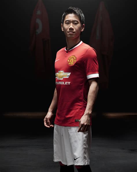 Check out our manchester united shop and get your hands on the new man utd home, away & 3rd kits, training kit, leisure wear & official merchandise and show your support for united. New Manchester United Kit 14/15- Nike Man Utd Home Jersey ...