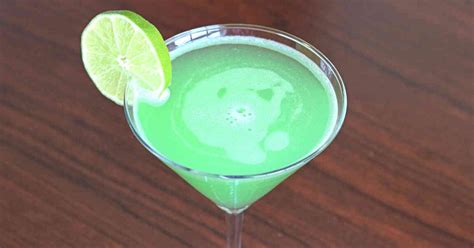 15 Best Hpnotiq Cocktails To Drink