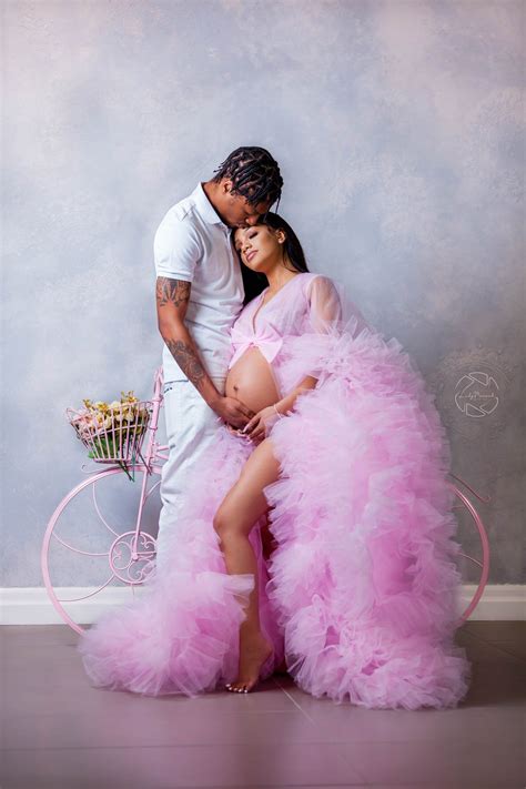 𝑆𝐸𝑉𝐸𝑁 On Twitter Yall 😩🥺 Girl Maternity Pictures Cute Pregnancy