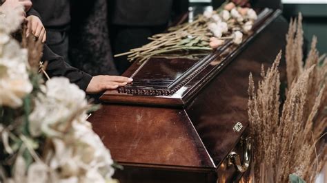 Cost Of Cremation Or Burial With These Tips From Funeral Directors In