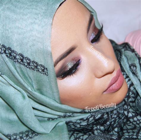 Safiyah Tasneem Fff Illamasqua Fervent And Static Pigment Makeup Look