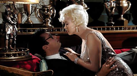 Marilyn Monroe And Tony Curtis In Some Like It Hot 1959 R Colorizedhistory