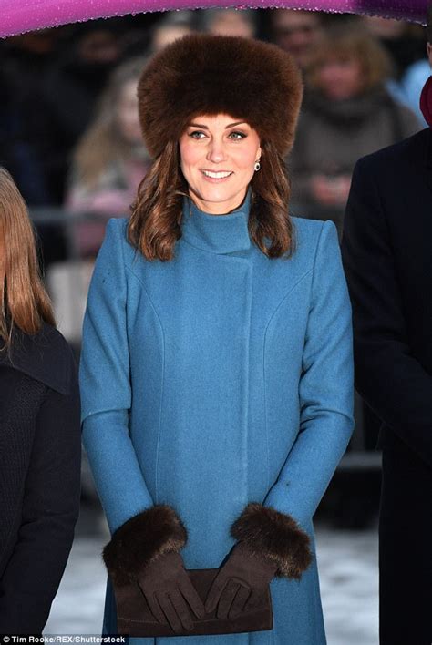 Kate Middletons Love Of Fur Hats Stretches Back A Decade Daily Mail