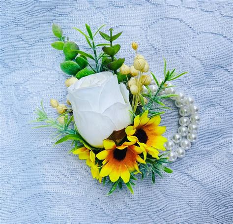 Sunflower Wrist Corsage Fall wrist corsage Flower wrist | Etsy | Wrist corsage, Card box wedding 