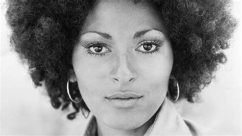 inside the relationship and friendship between pam grier and freddie prinze sr
