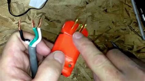 How To Repair A Extension Cord End Youtube