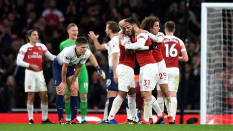 Assisted by mesut özil with a cross following a set piece situation. Arsenal vs Tottenham Preview: Where to Watch, Buy Tickets ...