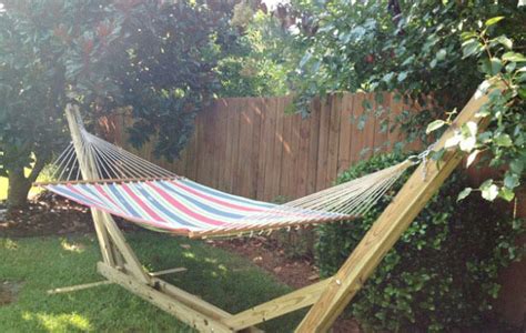 12 Diy Hammock Stands For Total Relaxation Diys To Do