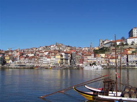 1 / 42 741 ofertas encontradas. File:Porto, visto de Vila Nova de Gaia.jpg