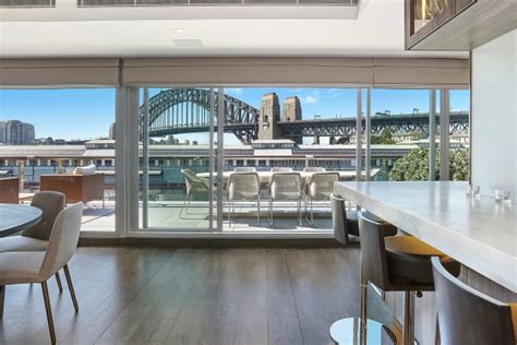 Ryan Stokes Lists Bachelor Pad At Sydneys Walsh Bay For About 9 Million