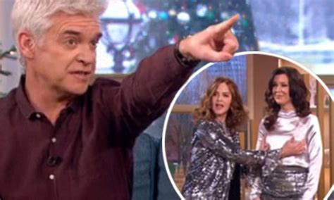 Phillip Schofield Hilariously Weighs In On Trinny Woodalls Lopsided Blouse Daily Mail Online
